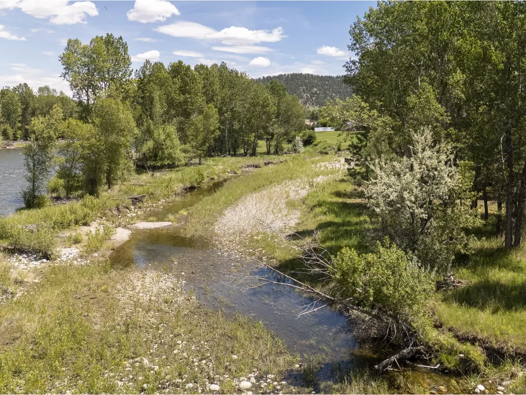 29 Lower Hawk Valley Road Columbus MT 59019