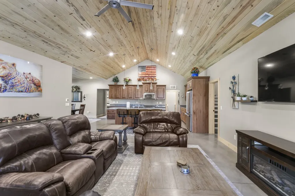 29 Lower Hawk Valley Road Columbus MT 59019