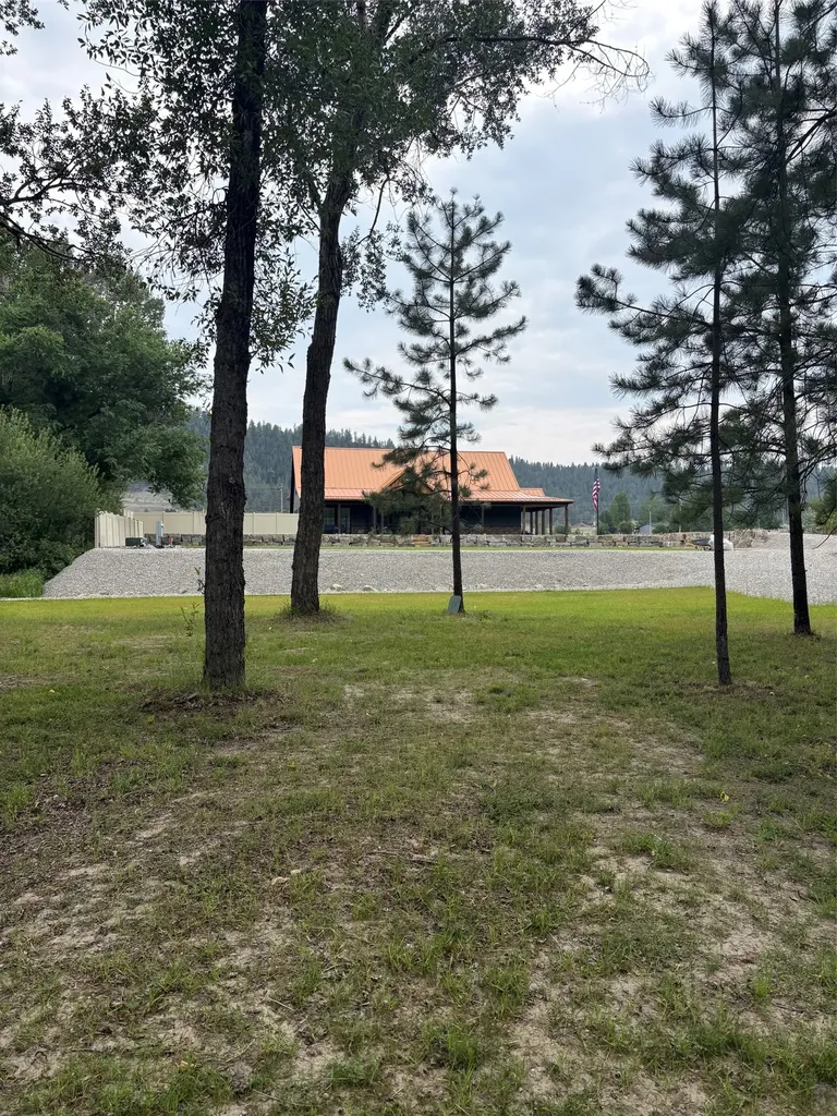 29 Lower Hawk Valley Road Columbus MT 59019