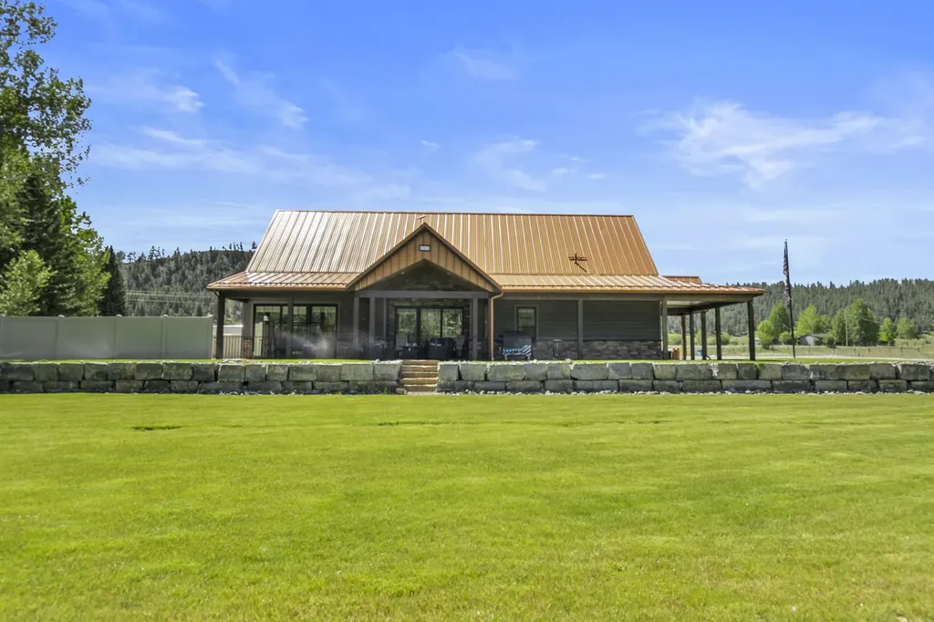 29 Lower Hawk Valley Road Columbus MT 59019