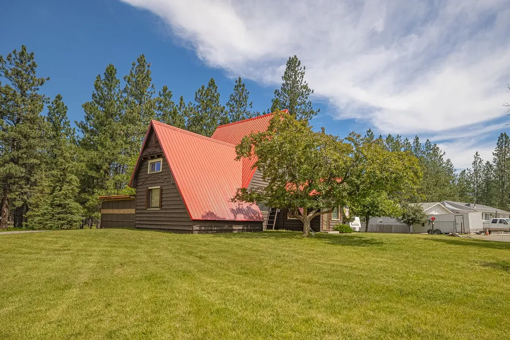 140 Rondo Street Rexford MT 59930