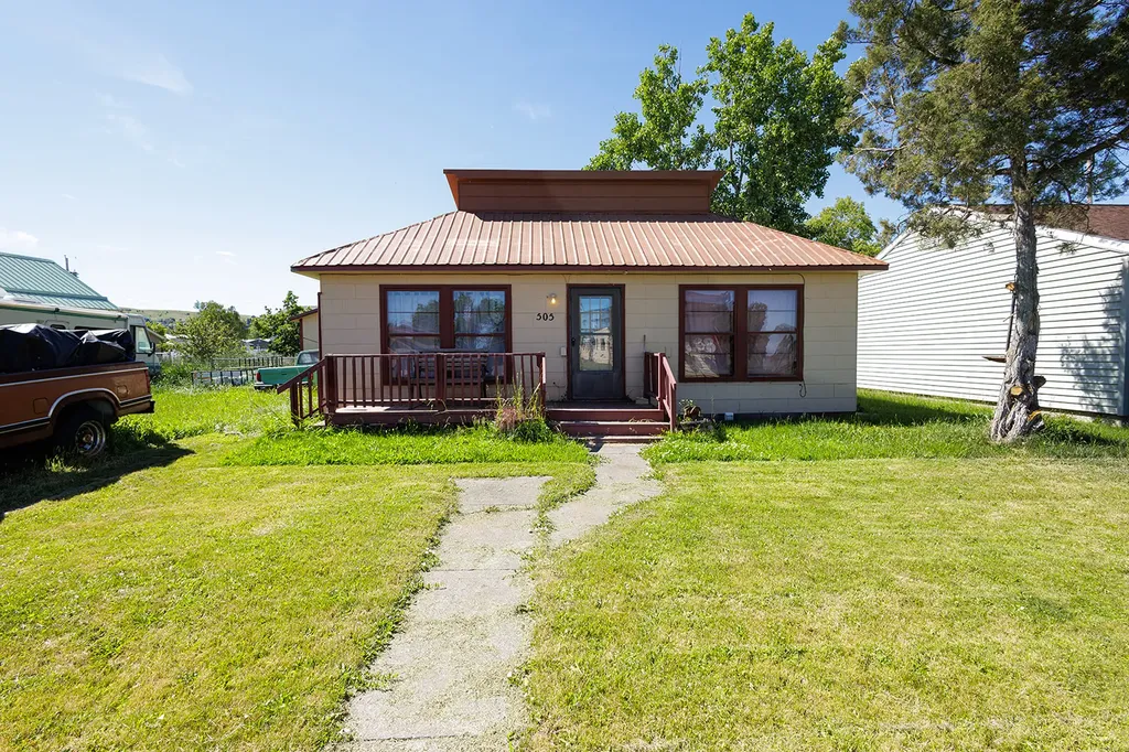 505 9th Avenue W Polson MT 59860