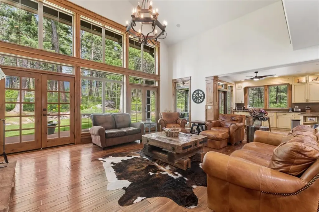 19 Ridgeway Court Columbia Falls MT 59912