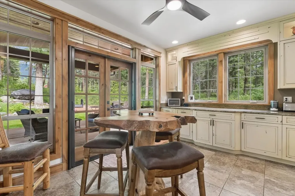 19 Ridgeway Court Columbia Falls MT 59912