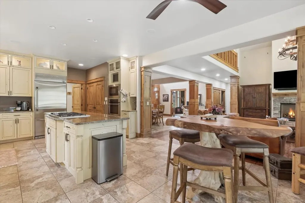 19 Ridgeway Court Columbia Falls MT 59912