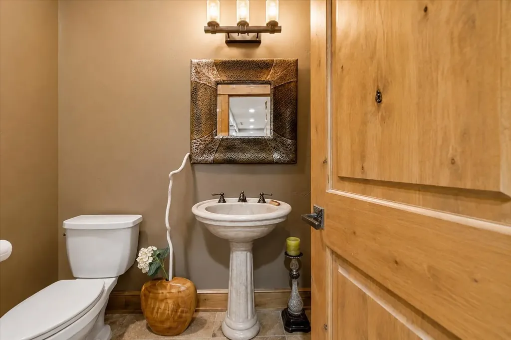 19 Ridgeway Court Columbia Falls MT 59912