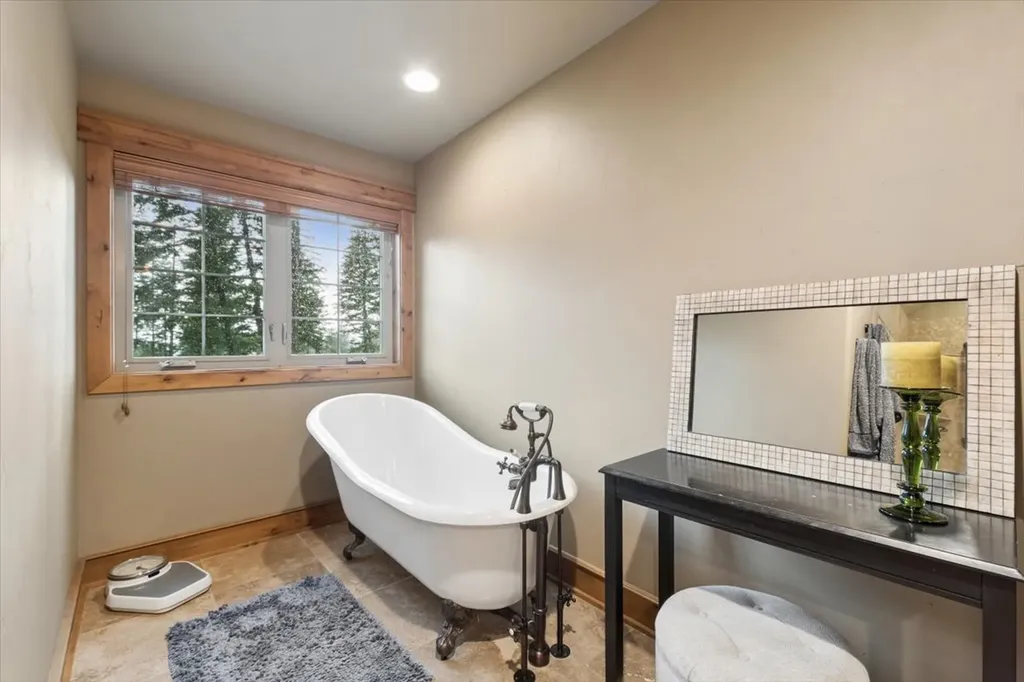 19 Ridgeway Court Columbia Falls MT 59912