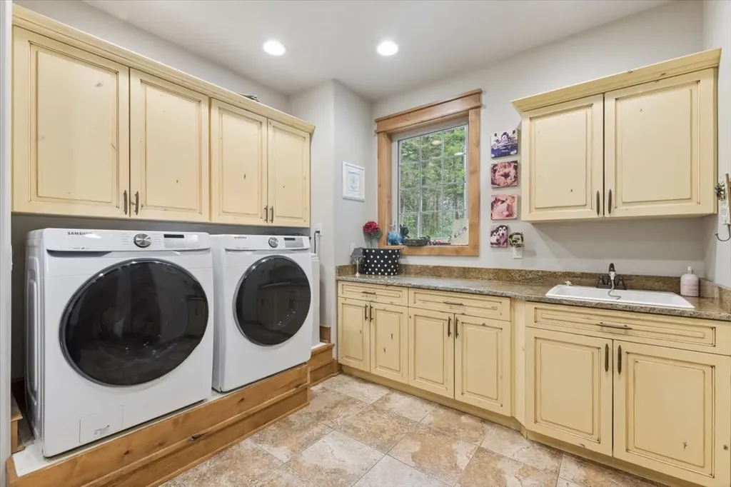 19 Ridgeway Court Columbia Falls MT 59912