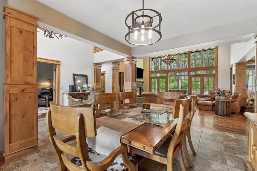 19 Ridgeway Court Columbia Falls MT 59912