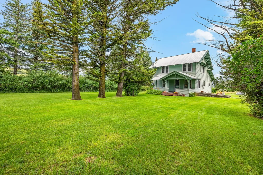 6058 Cottonwood Creek Road Lewistown MT 59457