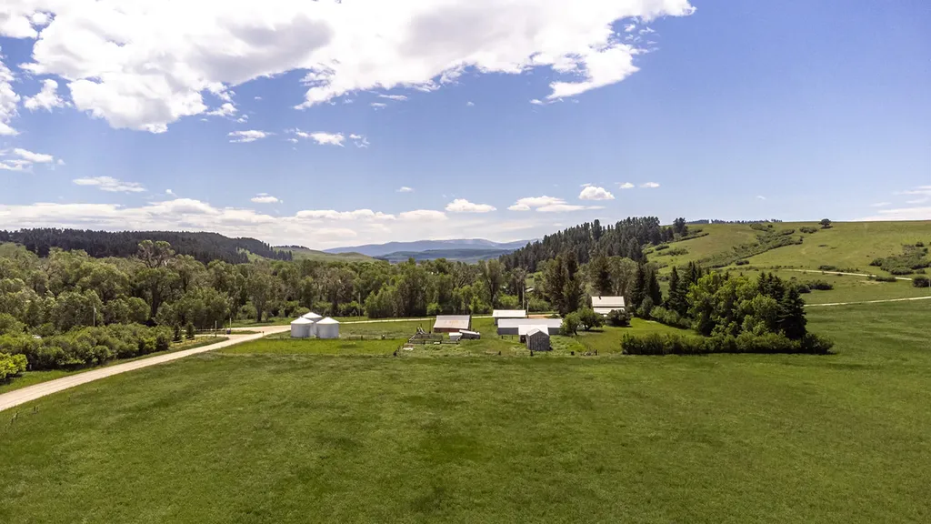 6058 Cottonwood Creek Road Lewistown MT 59457