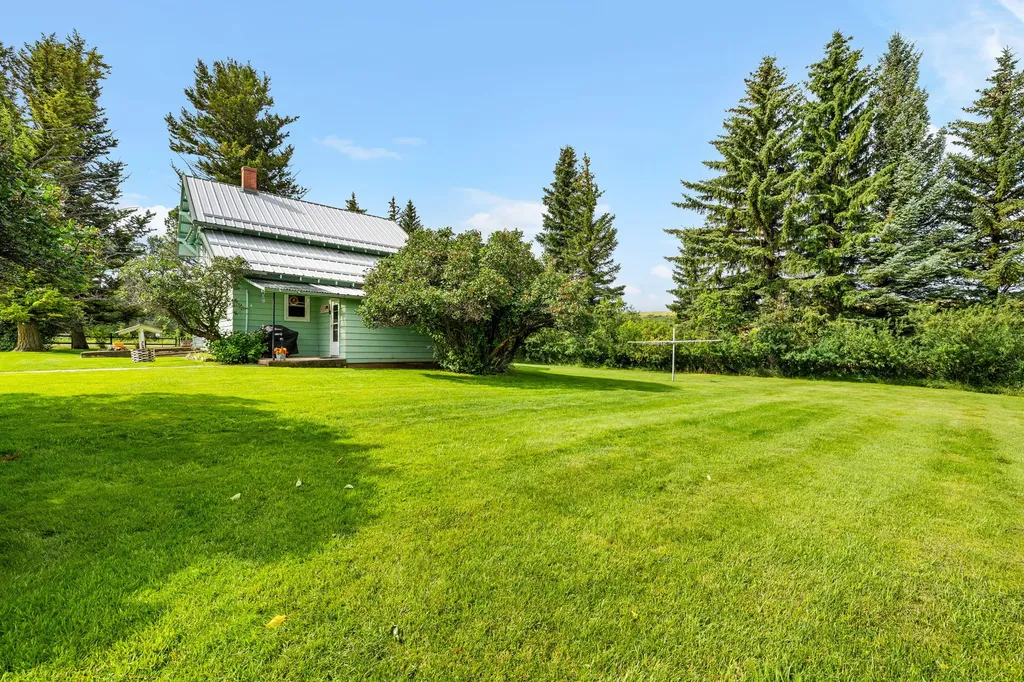 6058 Cottonwood Creek Road Lewistown MT 59457