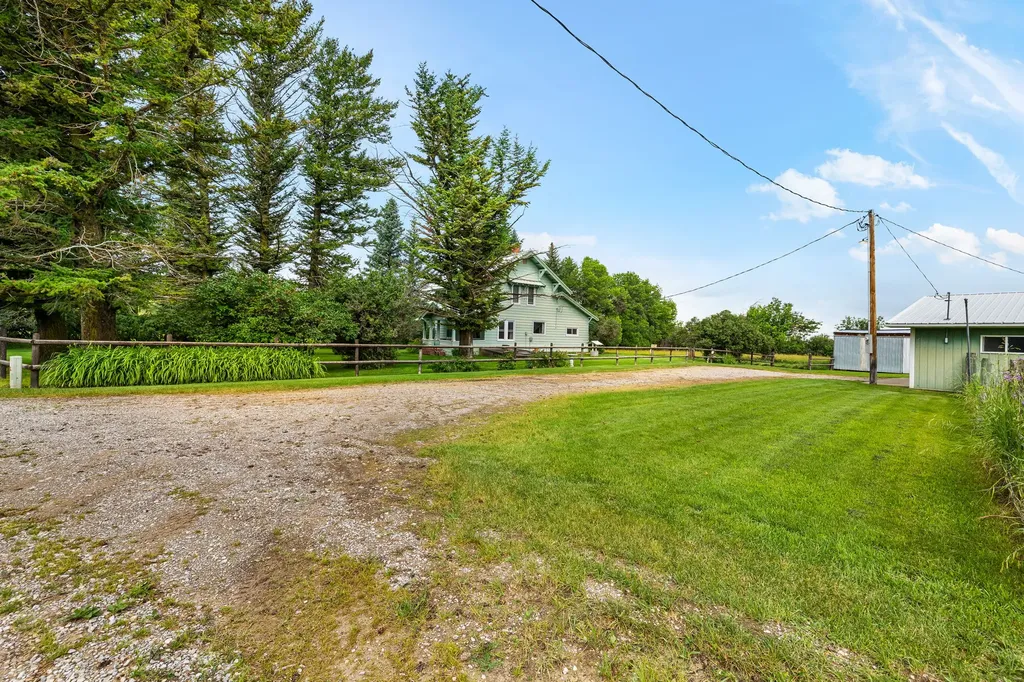 6058 Cottonwood Creek Road Lewistown MT 59457
