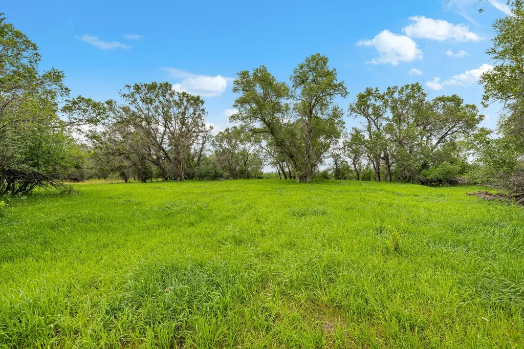 6058 Cottonwood Creek Road Lewistown MT 59457