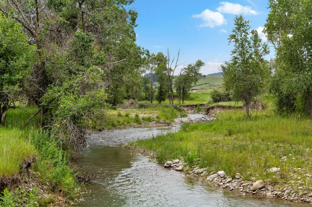 6058 Cottonwood Creek Road Lewistown MT 59457