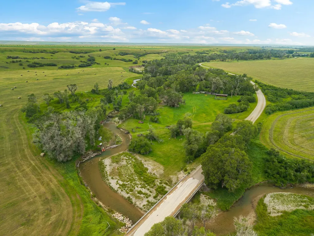 6058 Cottonwood Creek Road Lewistown MT 59457