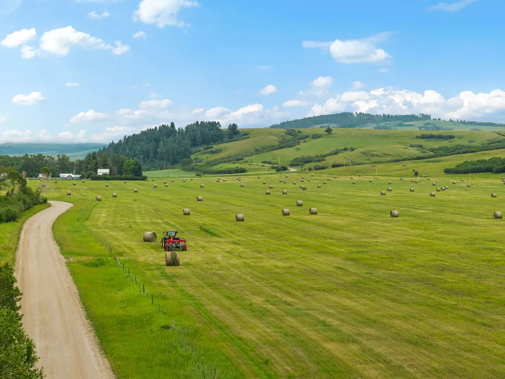 6058 Cottonwood Creek Road Lewistown MT 59457