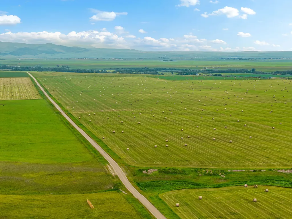 6058 Cottonwood Creek Road Lewistown MT 59457