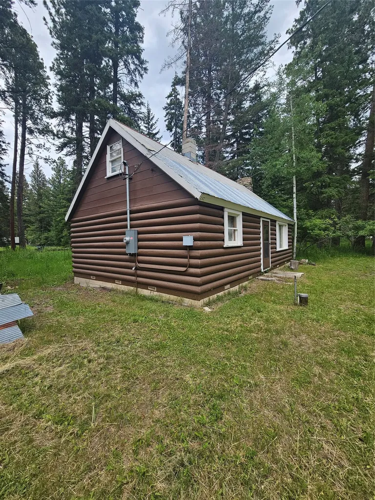 622 D Street Lincoln MT 59639