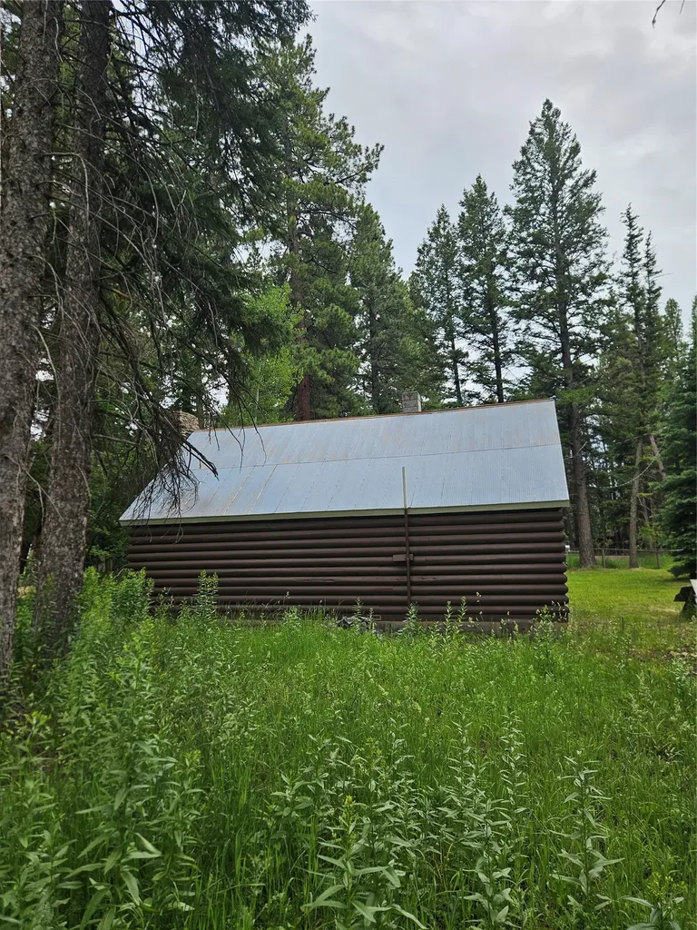 622 D Street Lincoln MT 59639