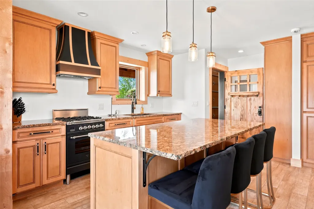326 Rocky Mountain Way Deer Lodge MT 59722