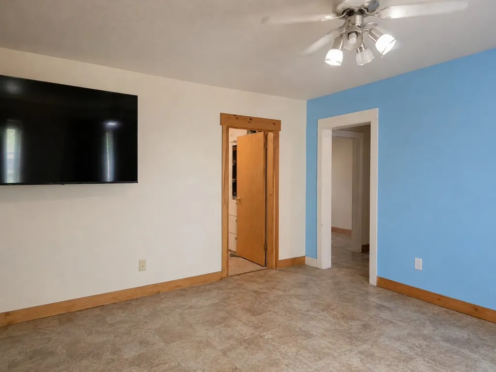 42419 3rd Avenue E Pablo MT 59855