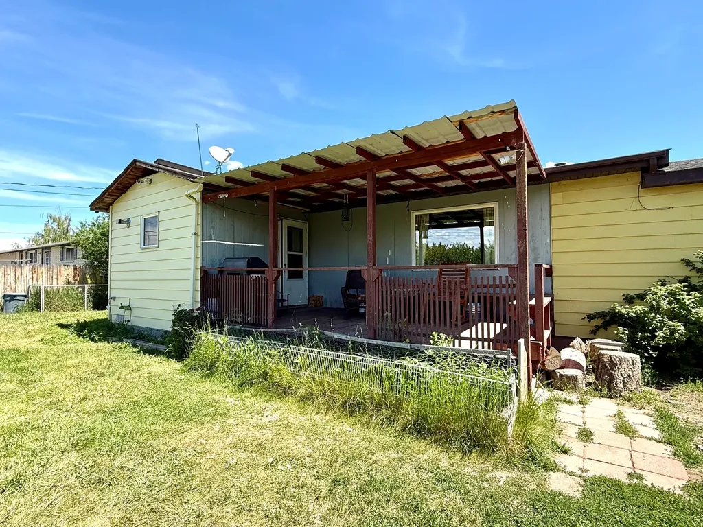 904 Bielenberg Street Deer Lodge MT 59722