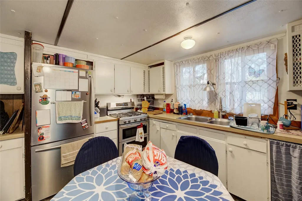 907 Ray Road Helena MT 59602