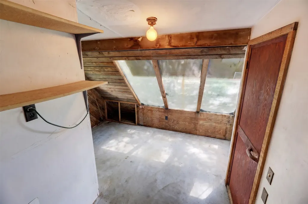 907 Ray Road Helena MT 59602