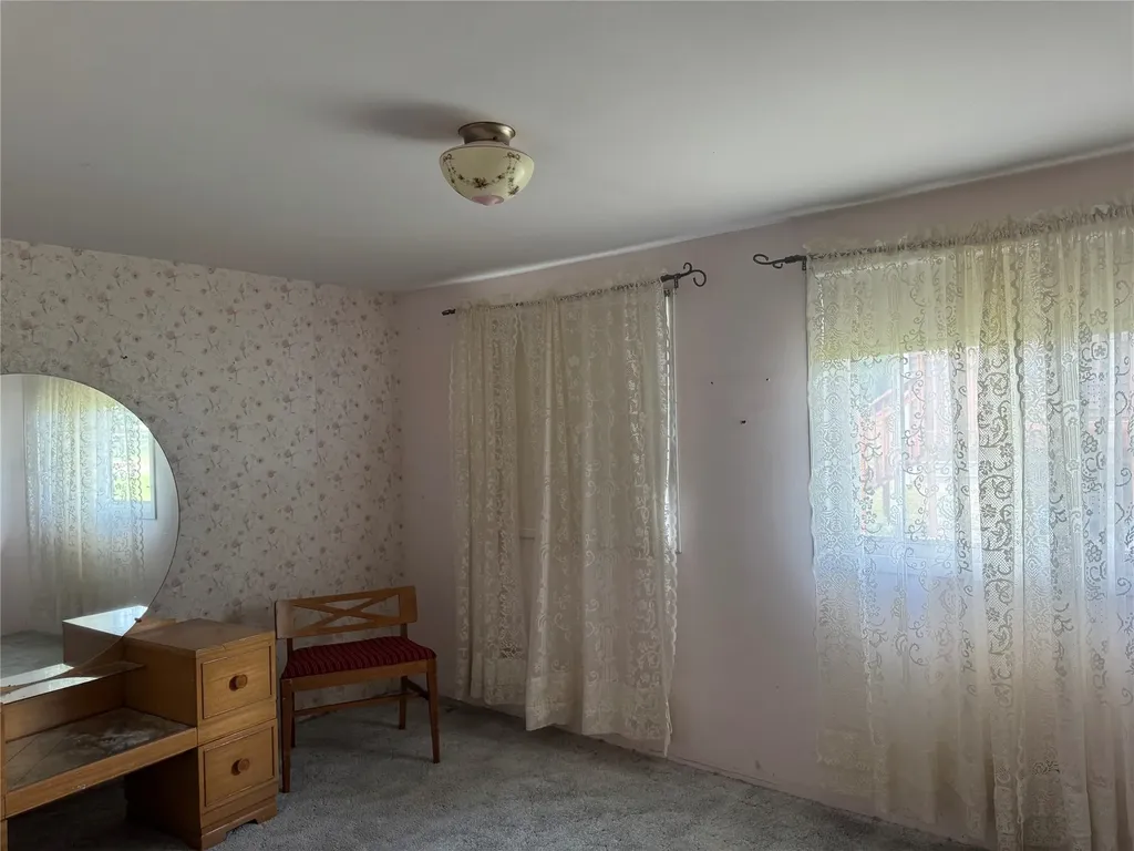11143 Silver Street Clinton MT 59825
