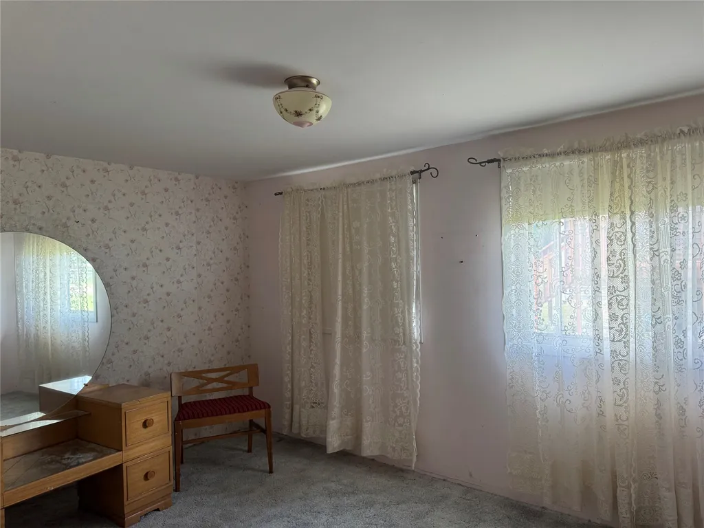 11143 Silver Street Clinton MT 59825