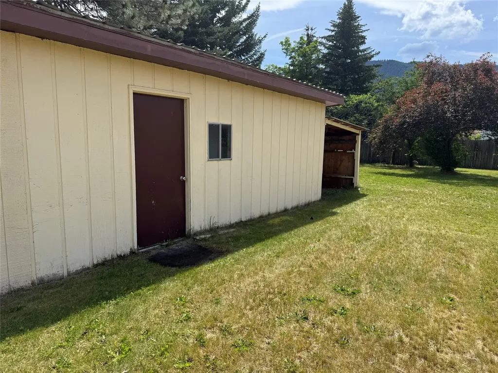 11143 Silver Street Clinton MT 59825