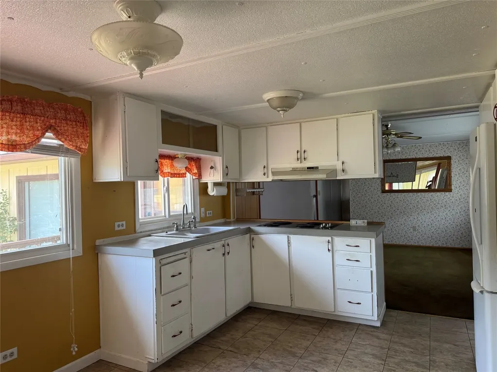 11143 Silver Street Clinton MT 59825