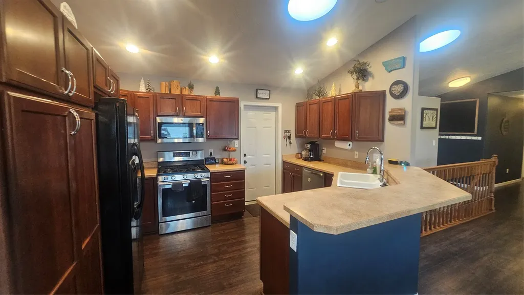 309 40th Avenue NE Great Falls MT 59404