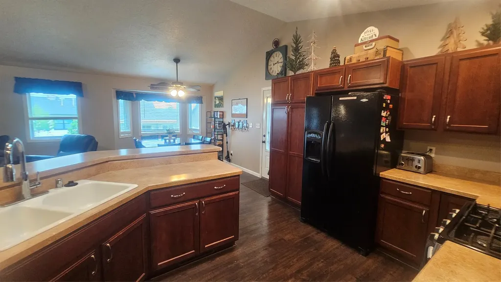 309 40th Avenue NE Great Falls MT 59404