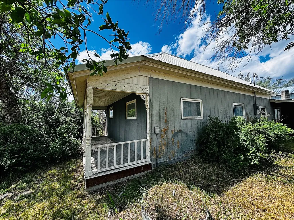 117 Ferry Street Toston MT 59643