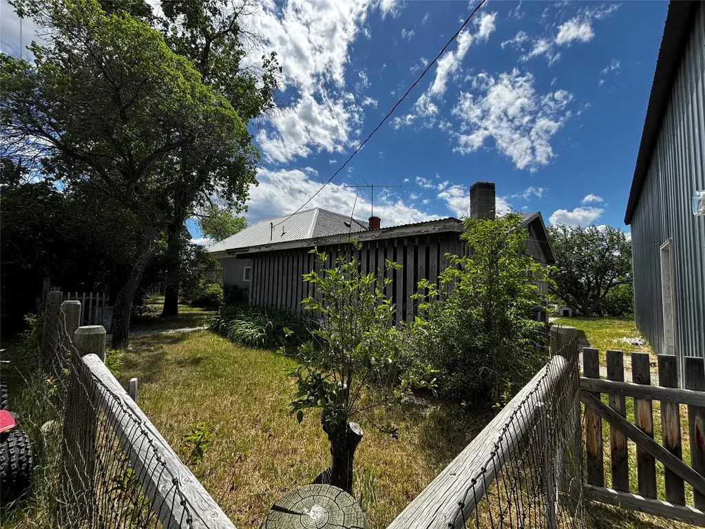 117 Ferry Street Toston MT 59643