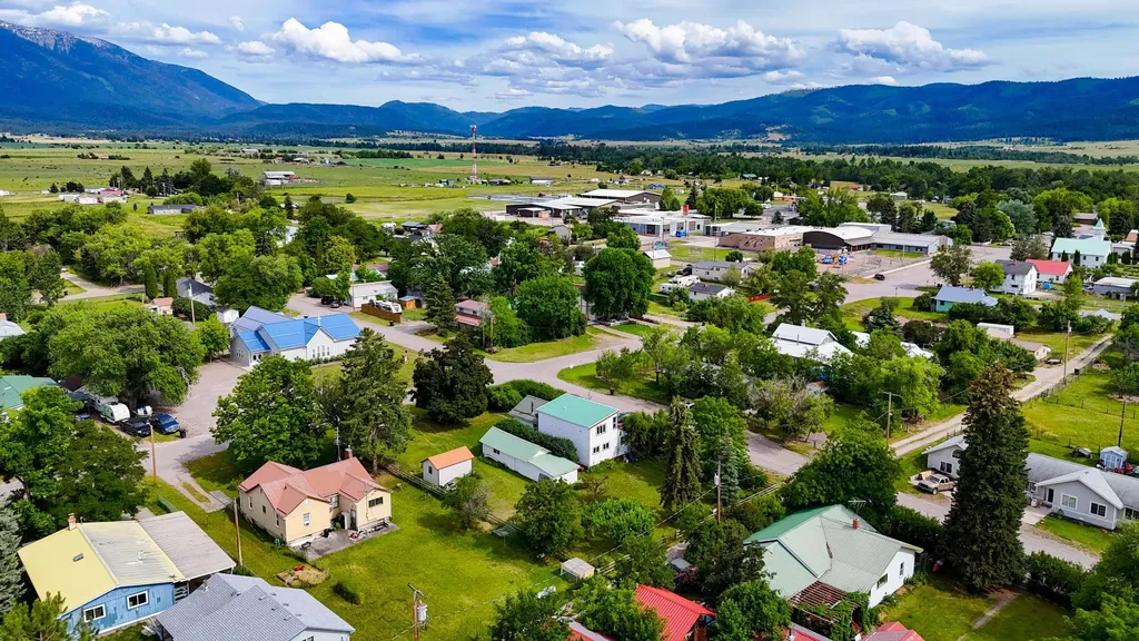 309 2nd Avenue St Ignatius MT 59865