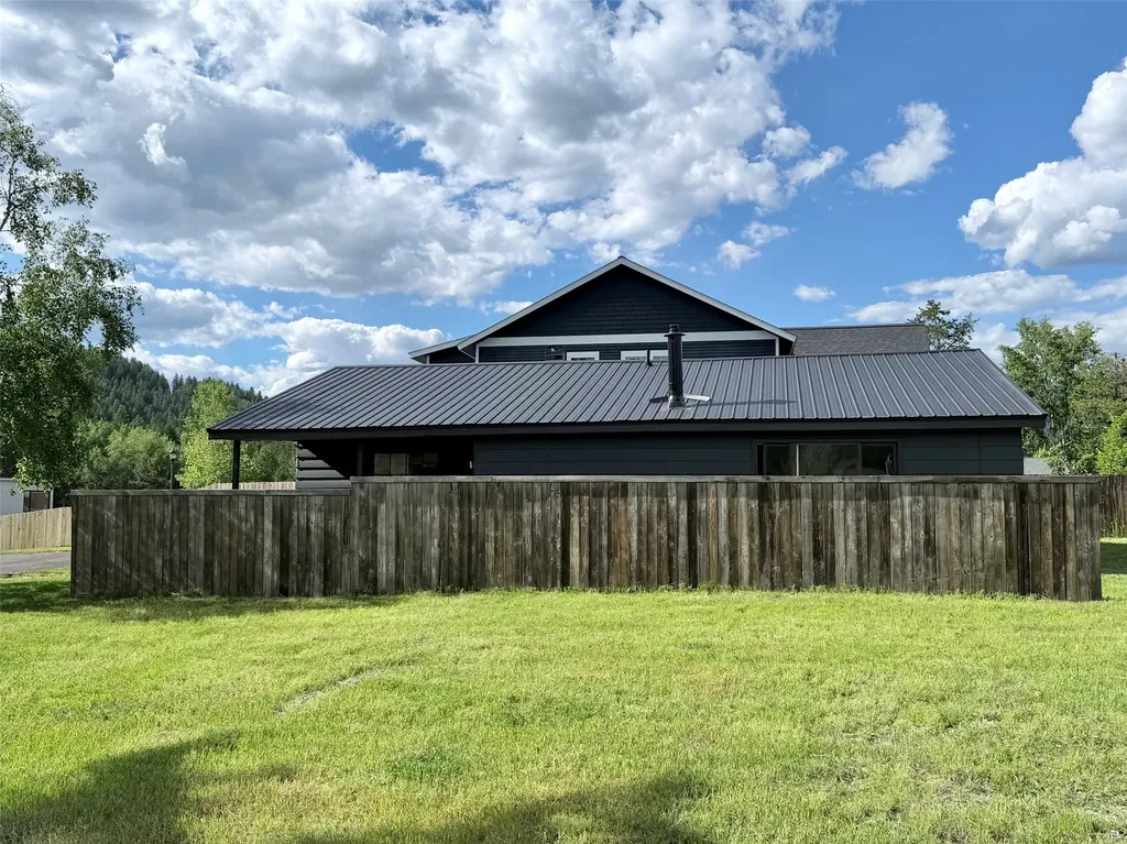 755 Salmon Run Whitefish MT 59937