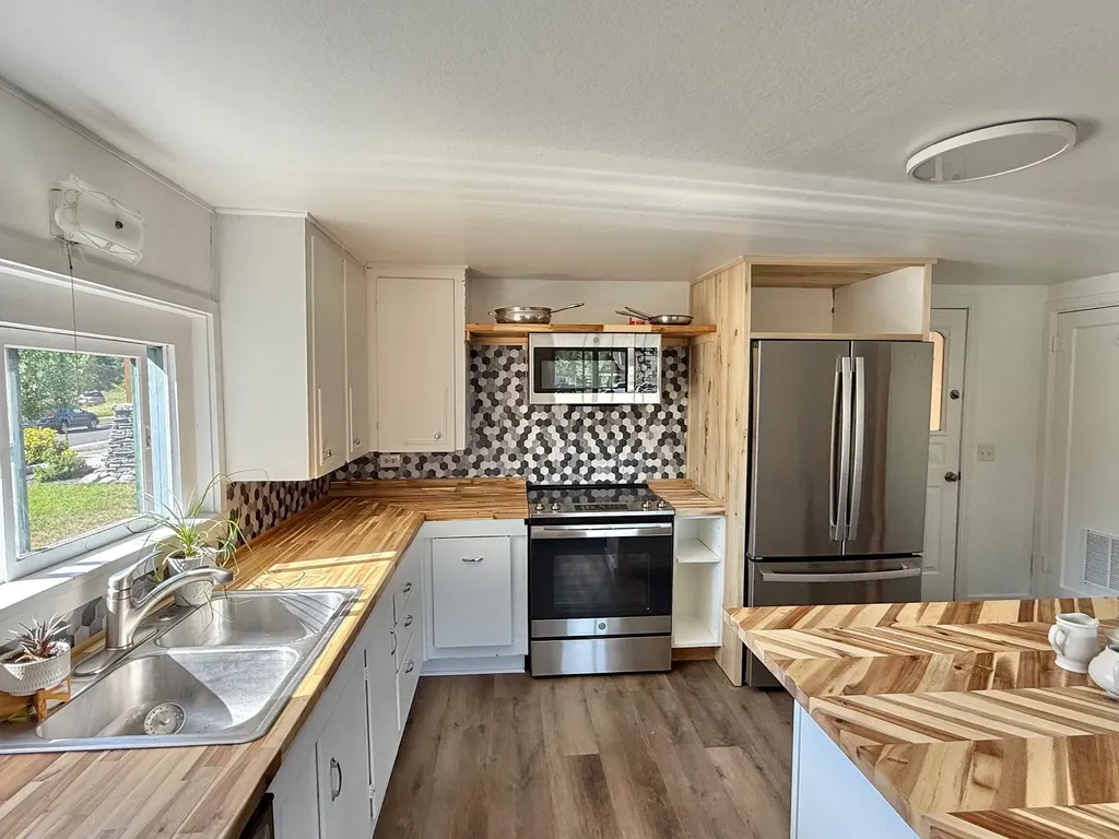 755 Salmon Run Whitefish MT 59937