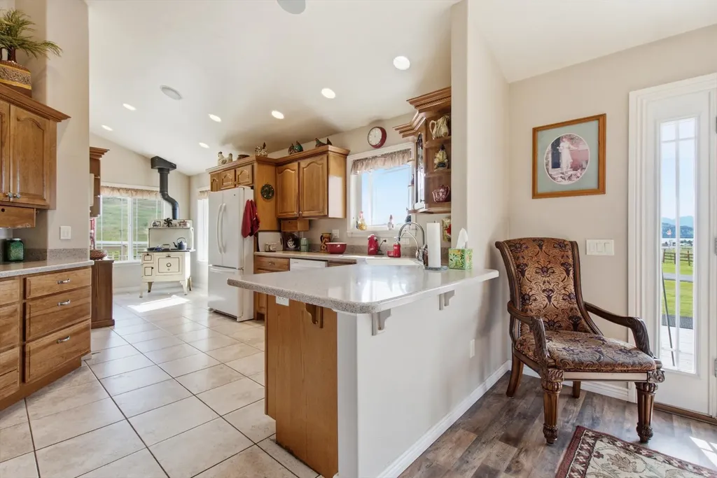 44025 Lake Mary Ronan Road Dayton MT 59914