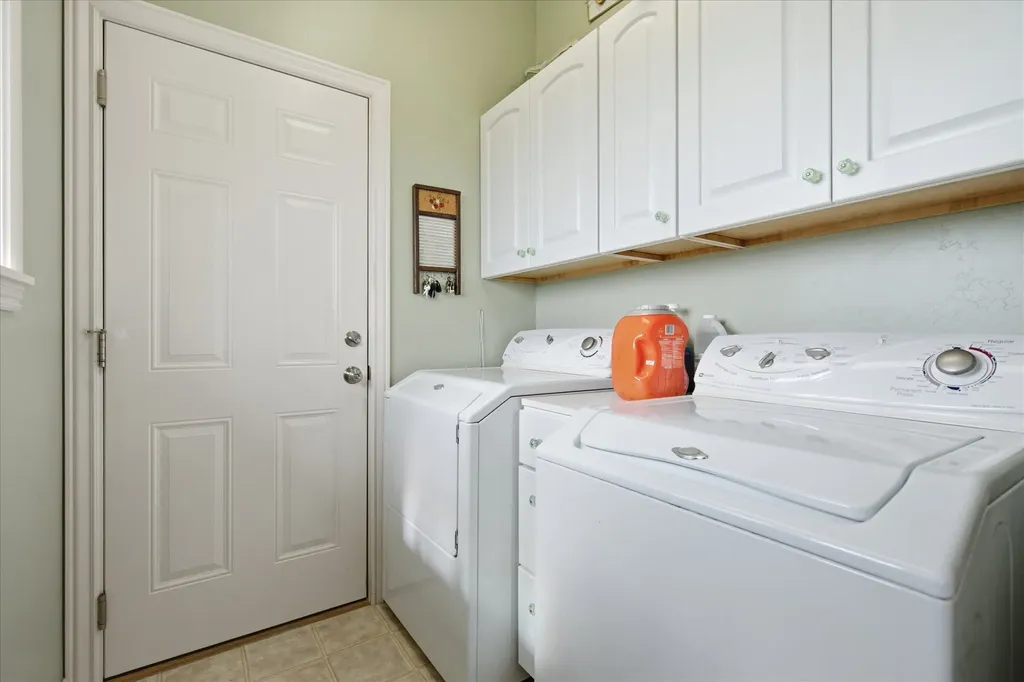 44025 Lake Mary Ronan Road Dayton MT 59914