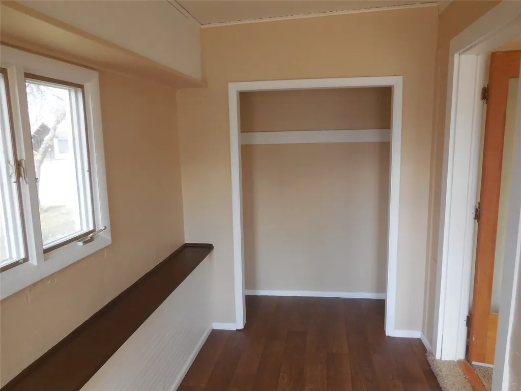 115 4th Avenue Hingham MT 59528