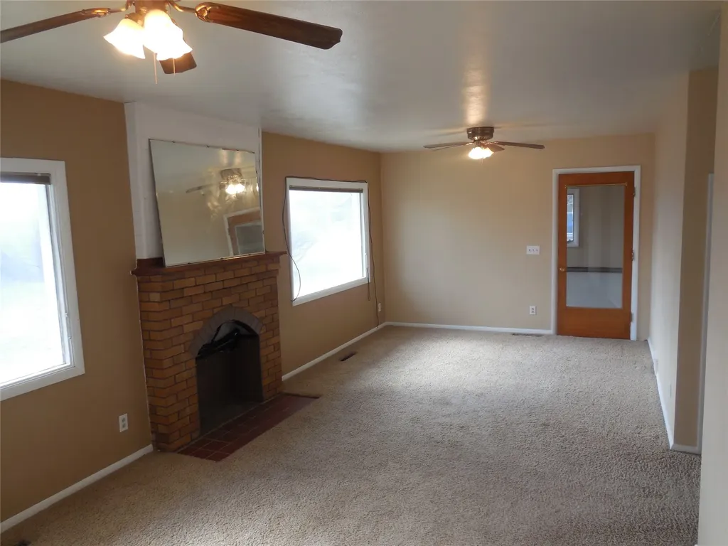 115 4th Avenue Hingham MT 59528