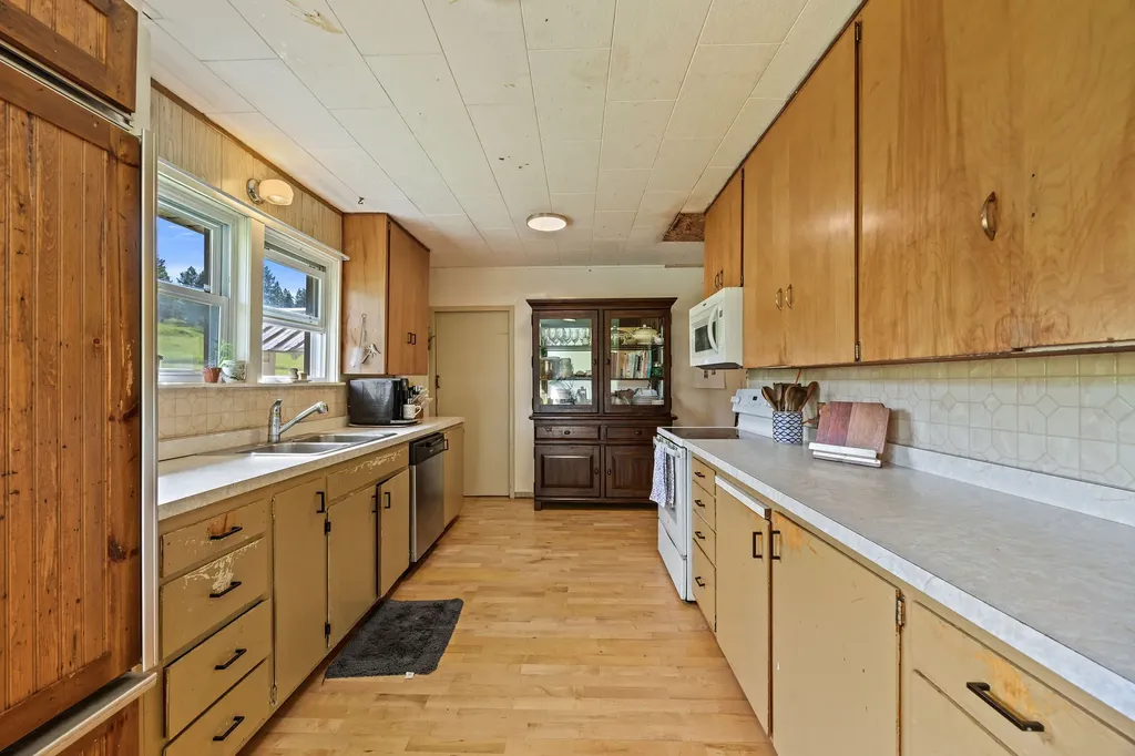 895 Danielson Road Kalispell MT 59901