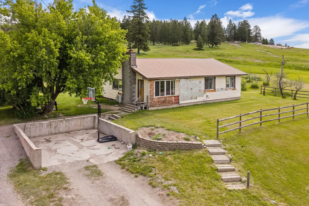 895 Danielson Road Kalispell MT 59901
