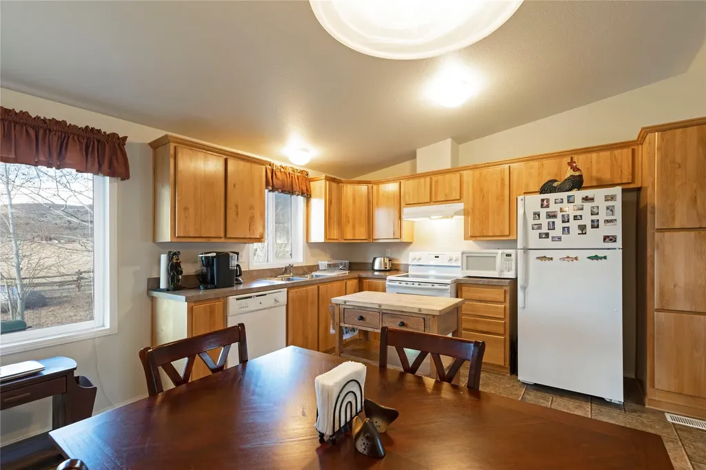 Nhn Ponderosa Road Melrose MT 59743