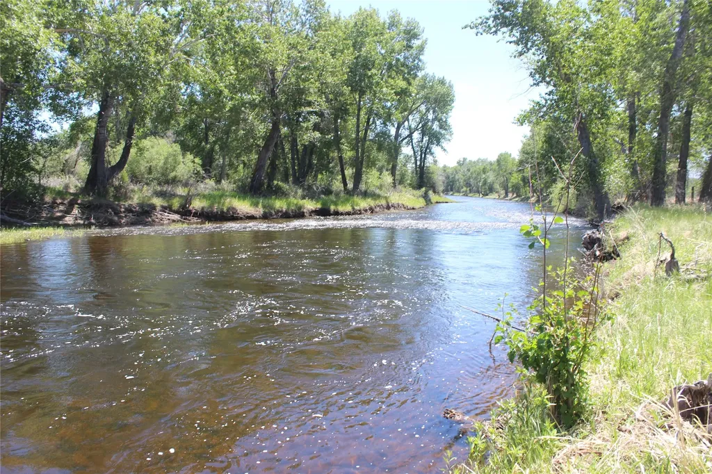 Nhn Ponderosa Road Melrose MT 59743