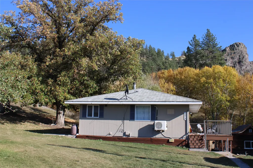 2973 Old Us Highway 91 Cascade MT 59421