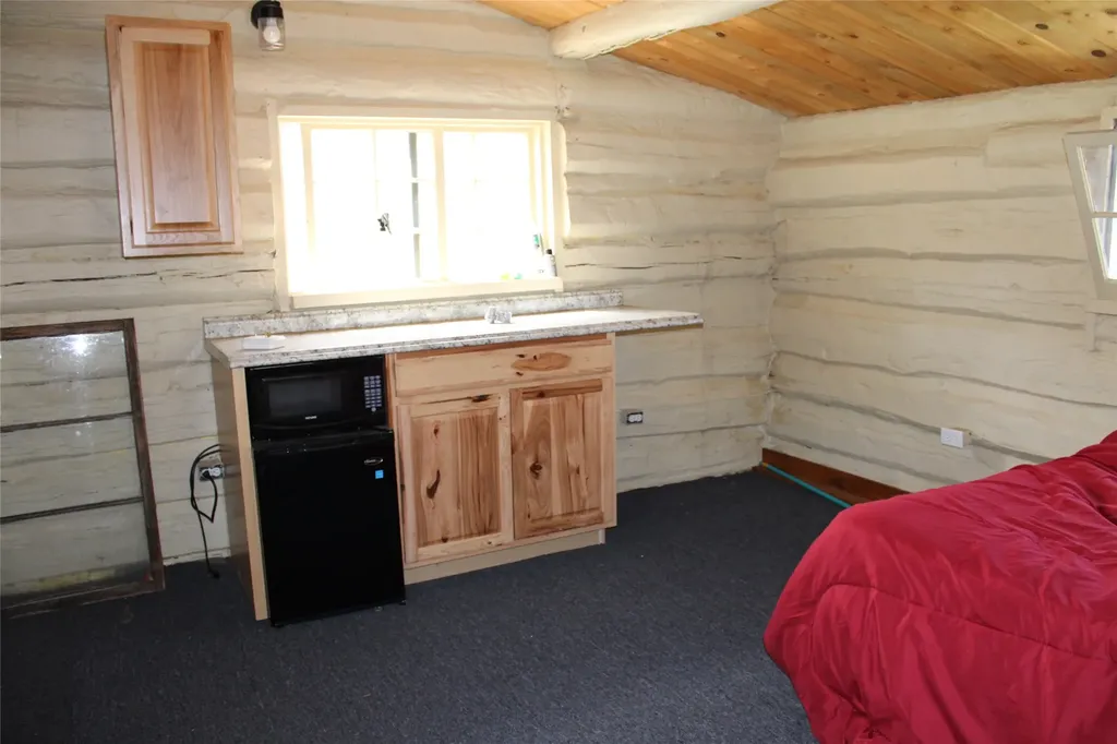 2973 Old Us Highway 91 Cascade MT 59421
